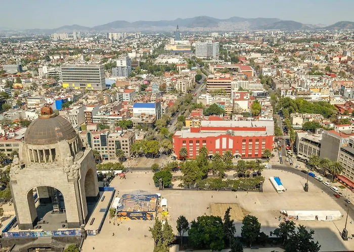Casa de férias Overlooking The Revolution Monument